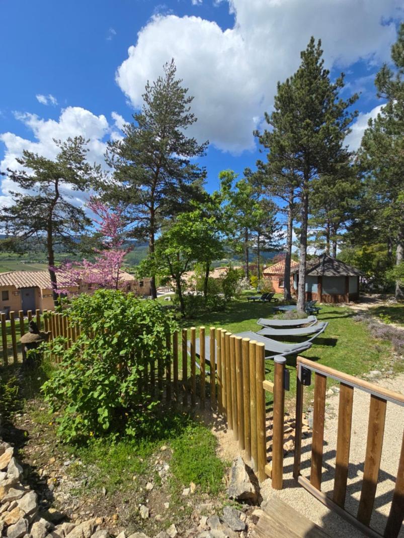 Domaine Du Val De Sault Hotel Exterior photo